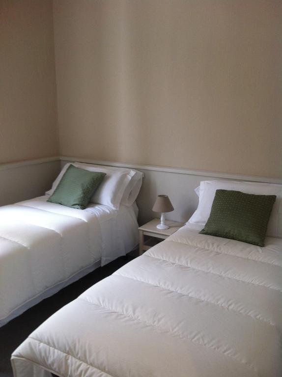 Camera Singola con Bagno Privato Esterno